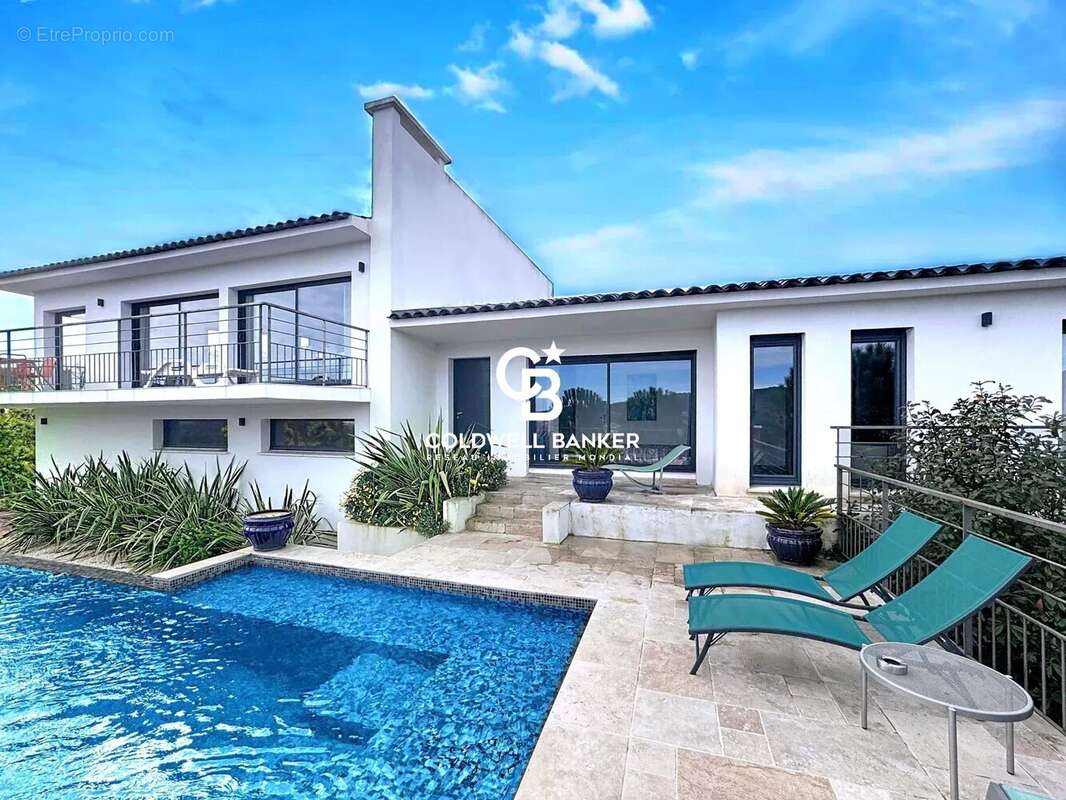 Maison à LES ADRETS-DE-L'ESTEREL