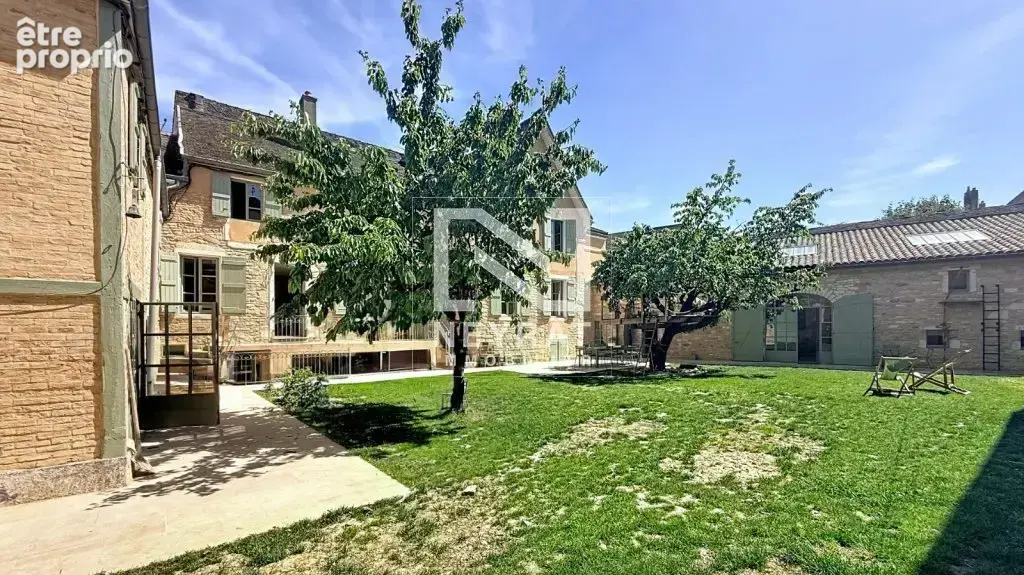 Givry centre - photo 2