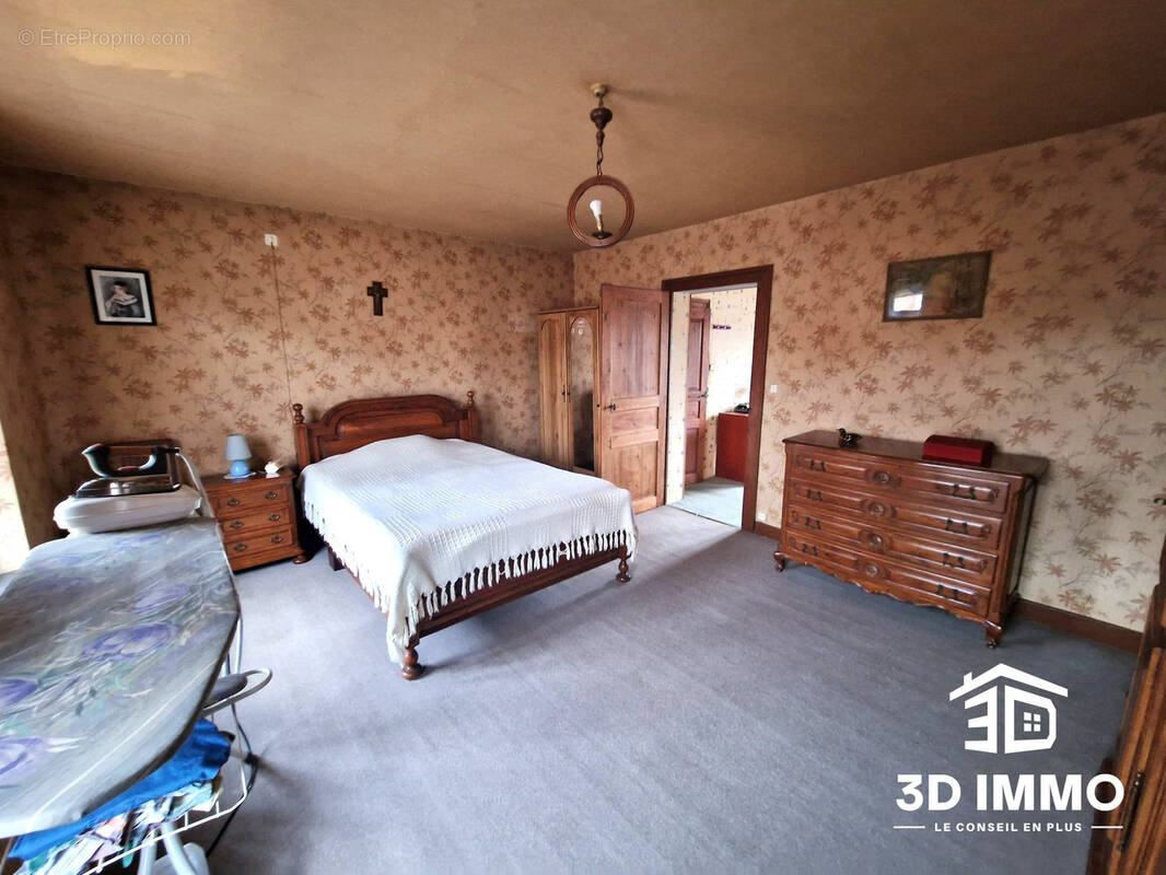 Maison à AVESNES-SUR-HELPE