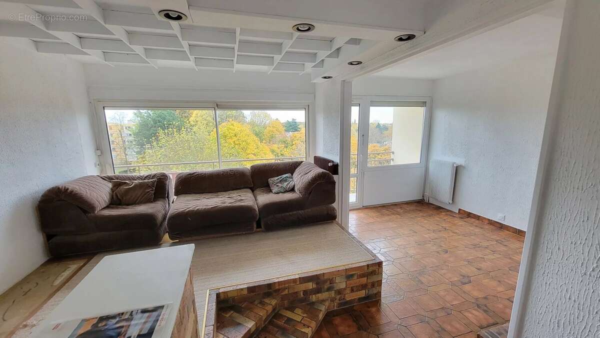 Appartement à SAINT-MICHEL-SUR-ORGE