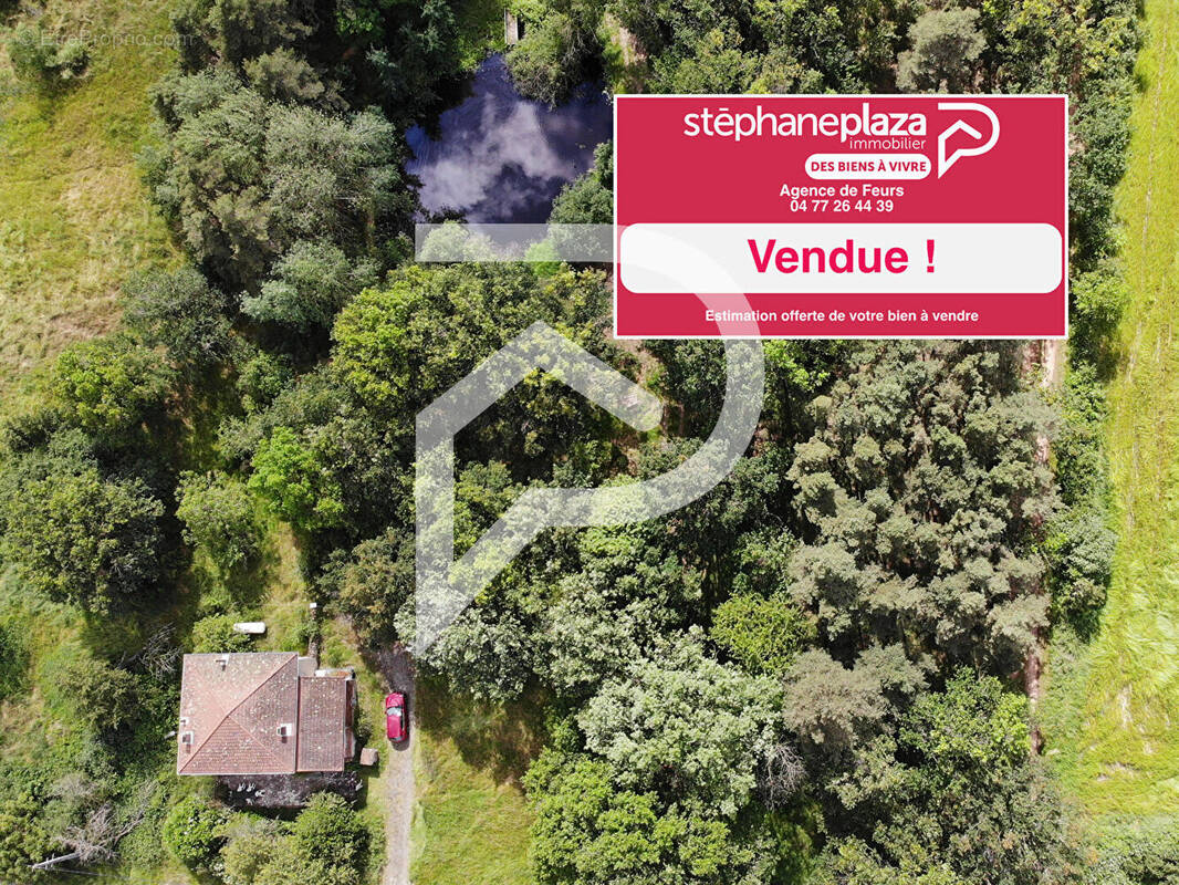 Maison à MARCILLY-LE-CHATEL