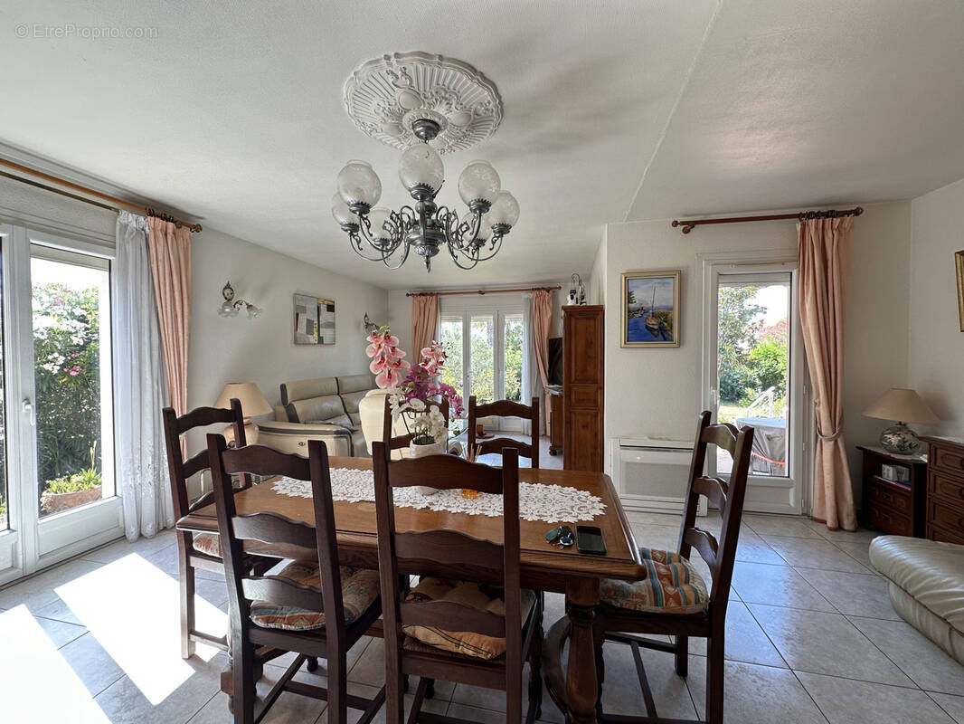 Maison à SAINT-CYPRIEN