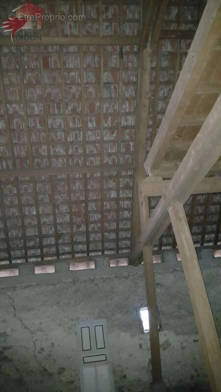 ENSEMBLE IMMOBILIER AVEC BONNE RENTABILTE composé d'un espace professionnel loué de 250m2 + possibilité de cré - photo 3
