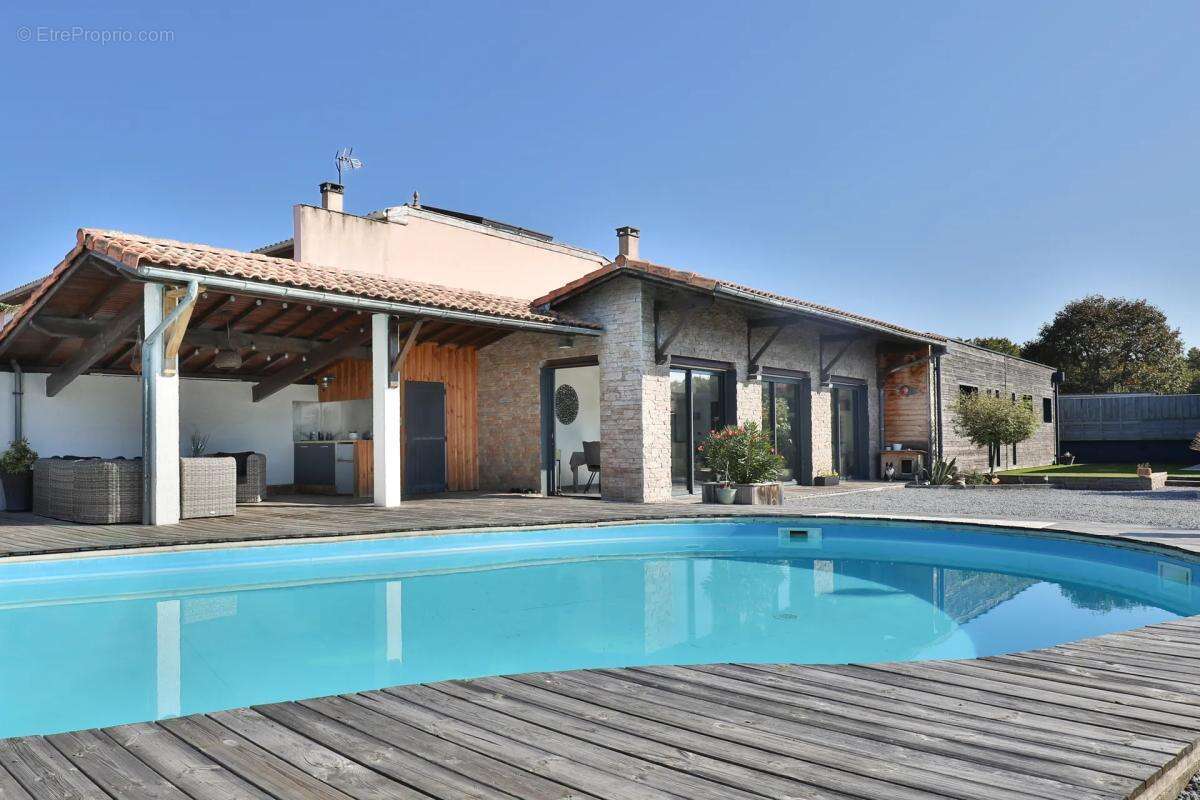 Maison à GUJAN-MESTRAS