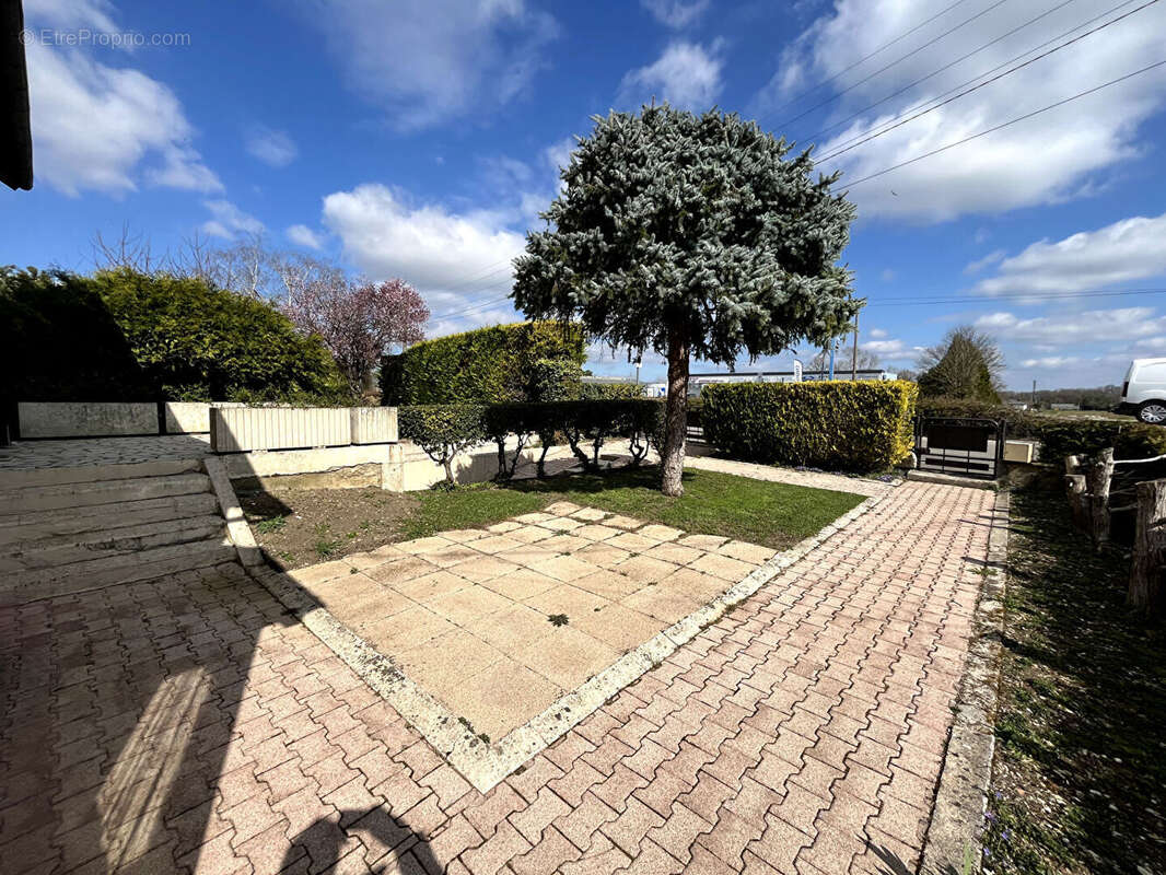 Maison à NEUILLY-LES-DIJON
