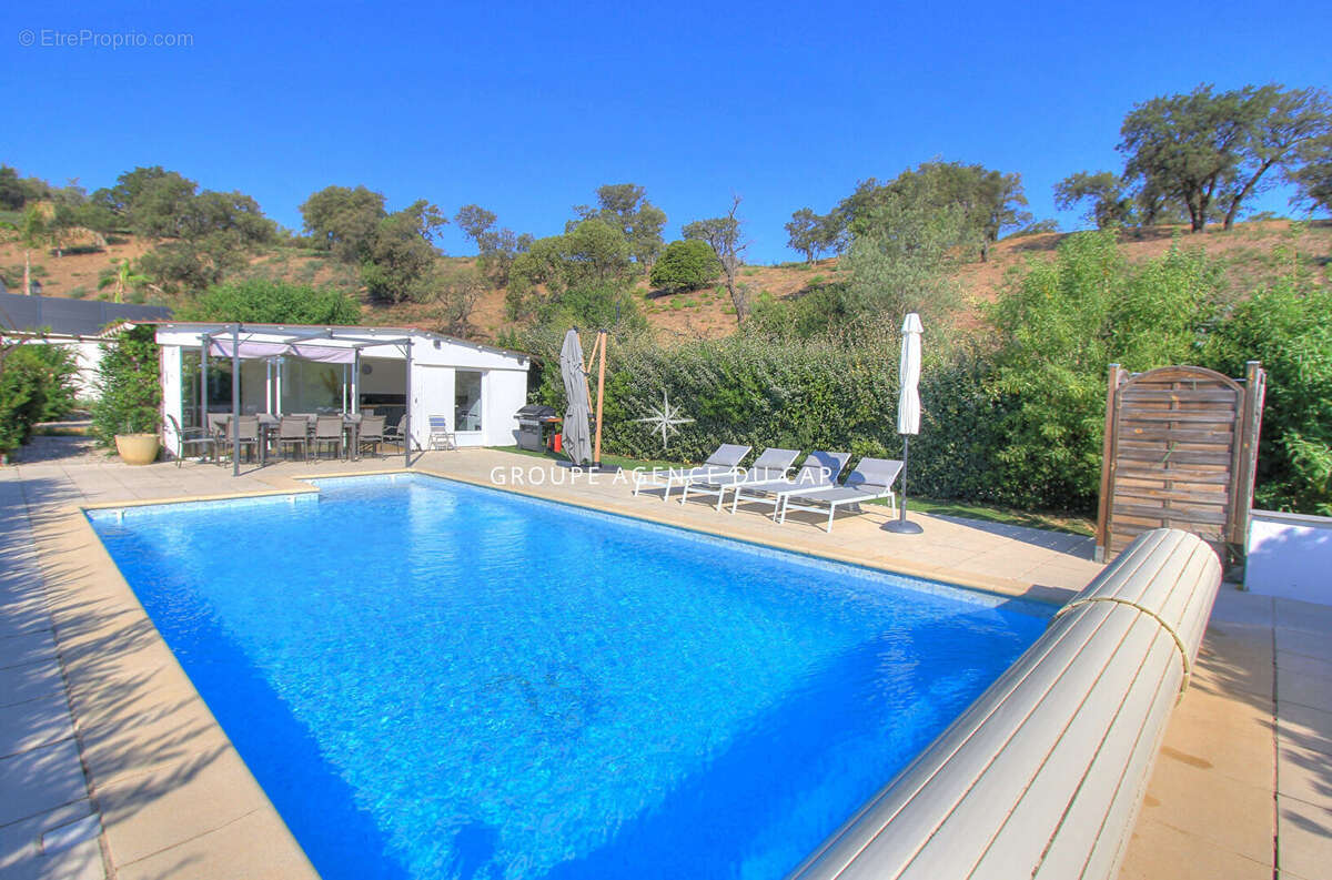 Maison à LES ISSAMBRES