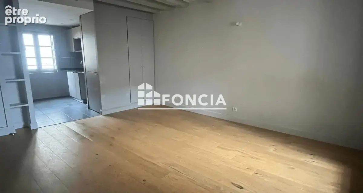 Avignon intra-muros —  grande studio de charme dans un immeuble classé, loué et rentable - photo 6