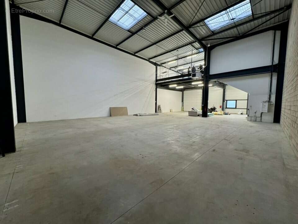 Autre à EZANVILLE