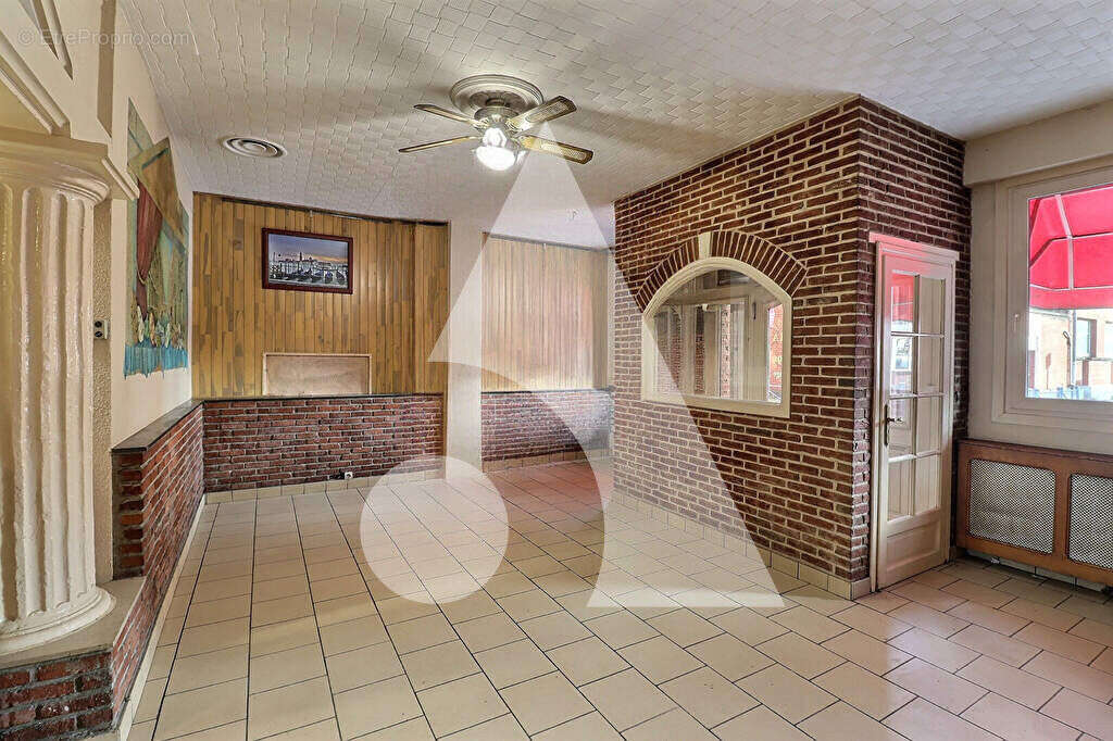 Commerce à SAINT-AMAND-LES-EAUX