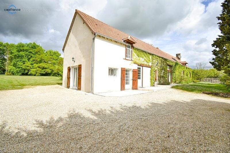 Maison à VIGNOUX-SUR-BARANGEON