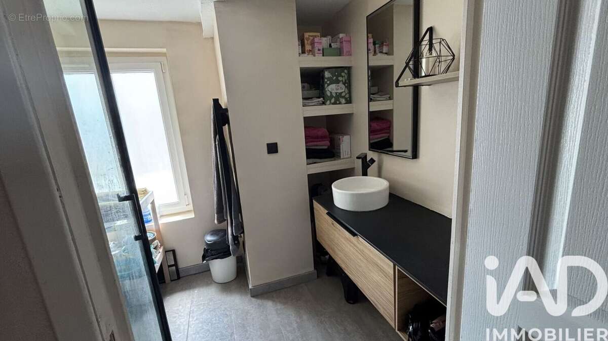 Maison 71 m² à Saint-Pierre-De-Varengeville  - photo 5