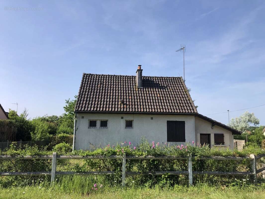 Maison à BRANNAY