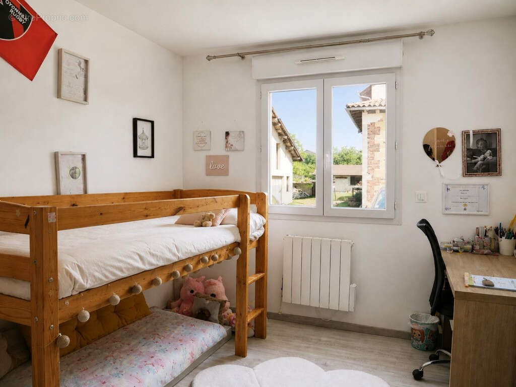 0116 PRIAY Villa de plain-pied 2019, 3 chambres et garage sur terrain clos de 630 m2 - photo 10