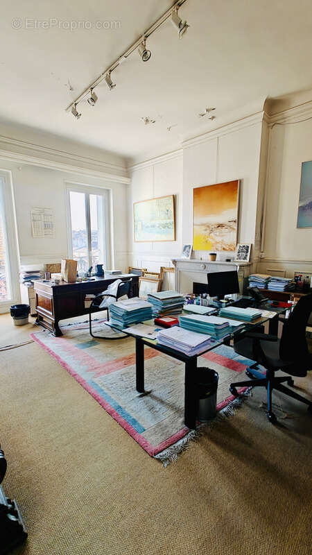 Appartement à MARSEILLE-6E