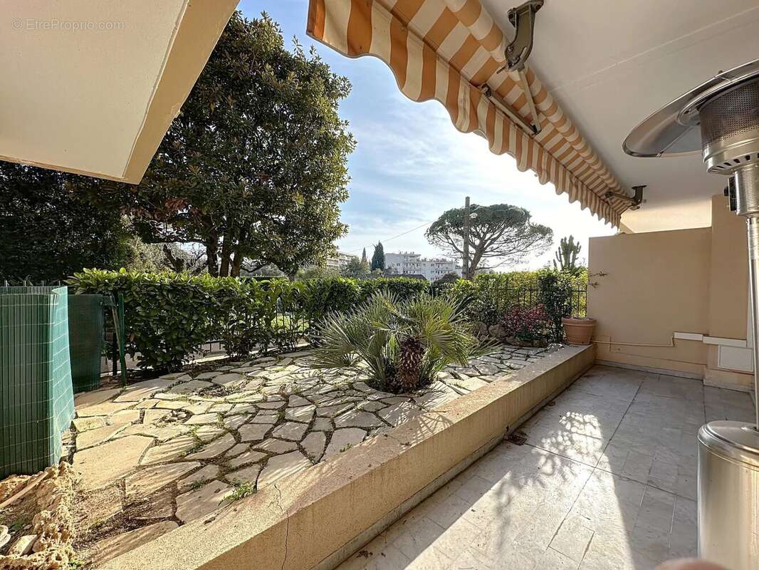 Appartement à LE CANNET