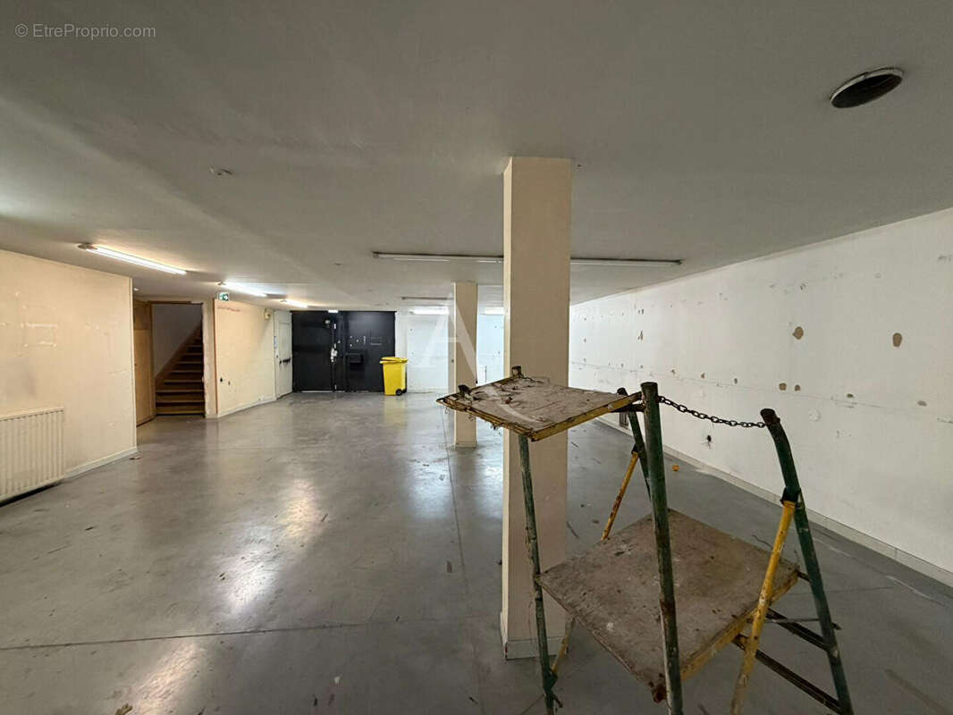 Immeuble maison sur Alfortville de 350 m²  habitable avec une cour de 250m² - photo 6