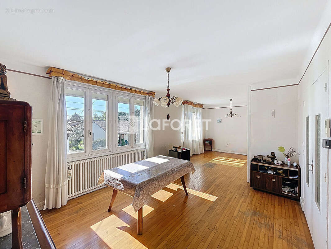 Maison à CASTELSARRASIN