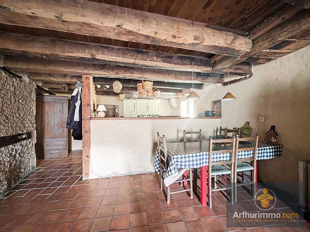 Maison à LE BUGUE