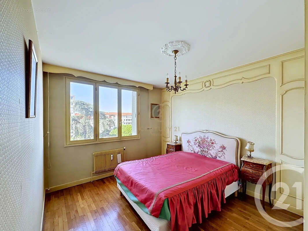 Appartement à LYON-8E