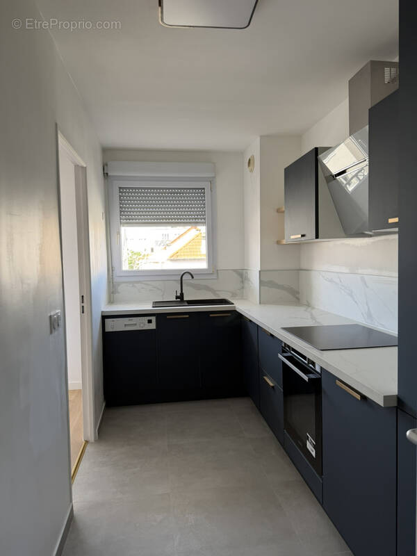 Appartement à LA GARENNE-COLOMBES