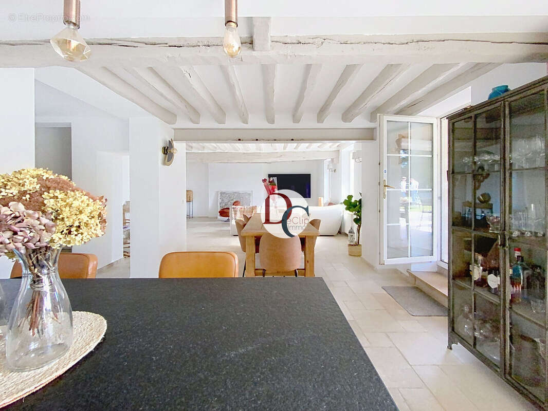 Maison 240 m² à Senlis  - photo 9