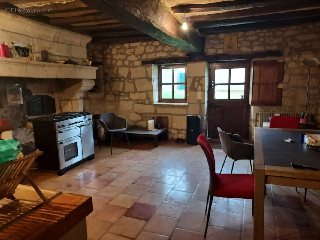 Maison à RESTIGNE