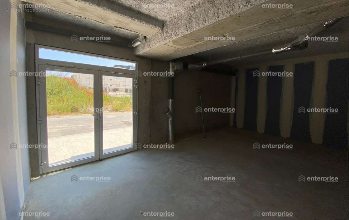 À vendre - local commercial - compiègne - photo 5