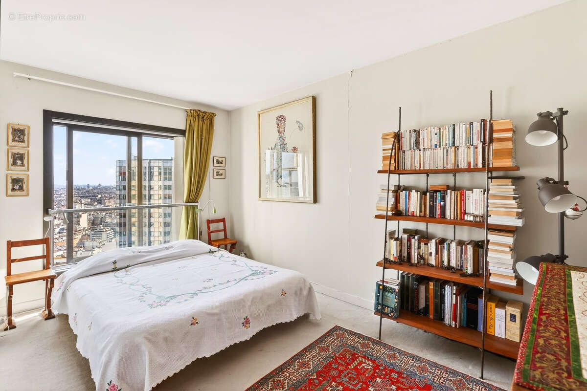 Appartement à PARIS-15E