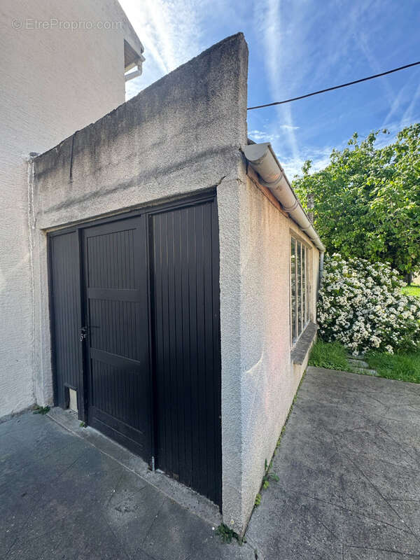 Maison à LE BLANC-MESNIL