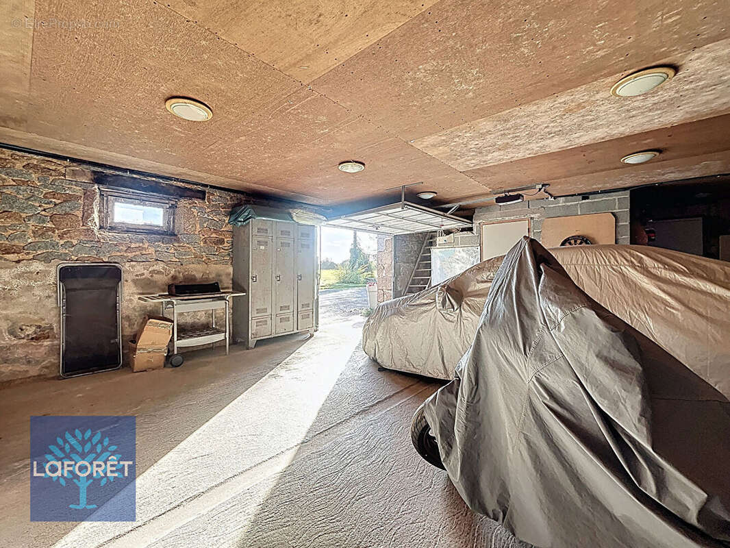 Maison à SAINT-BRICE-EN-COGLES