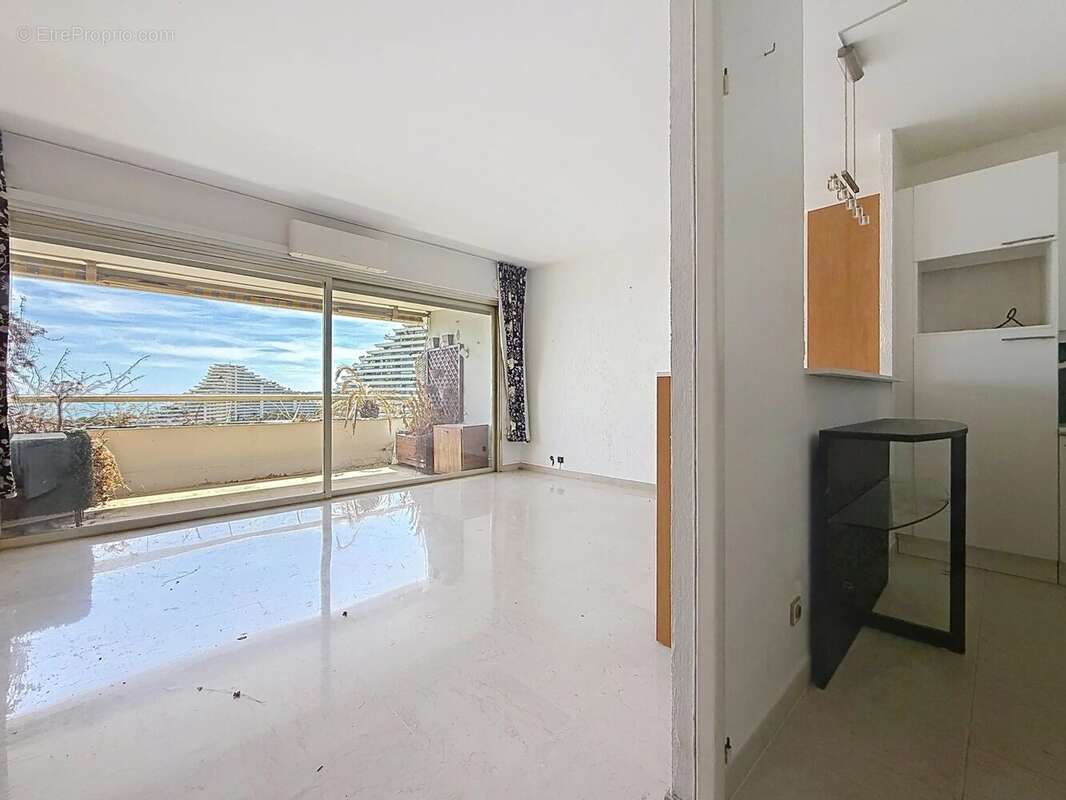 Appartement à VILLENEUVE-LOUBET