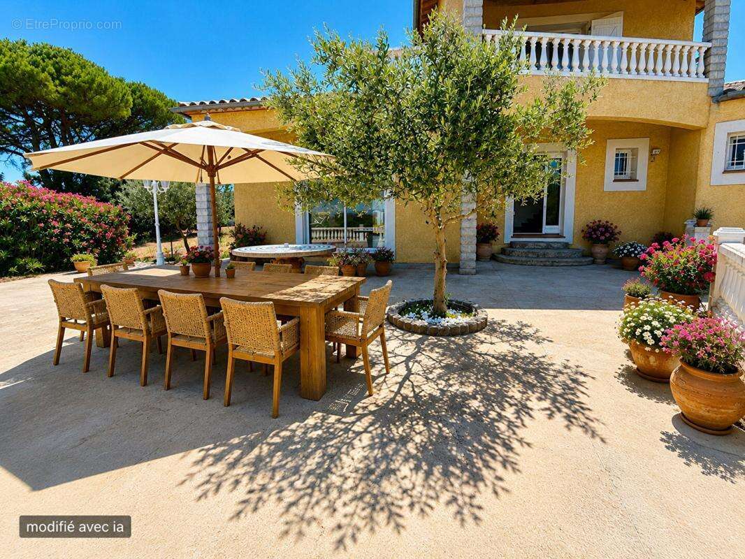 Exclusivité LA CAVAYERE ! Grande villa 4 chambres sur un terrain de 3010m² - photo 2