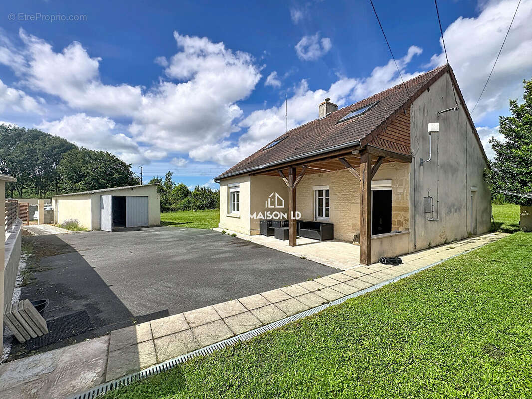 Maison à BRETTEVILLE-L'ORGUEILLEUSE