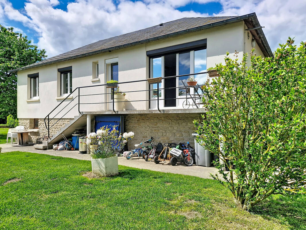 Maison à ETREPAGNY