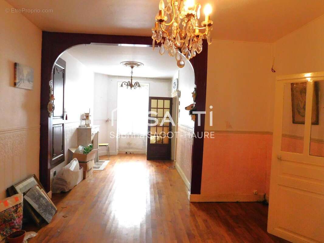 Photo 4 - Maison à REUILLY