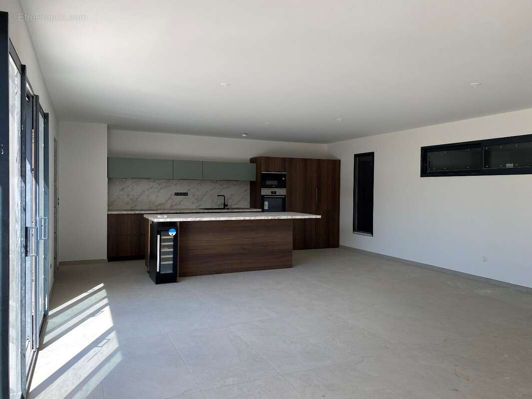 Maison à NEZIGNAN-L&#039;EVEQUE