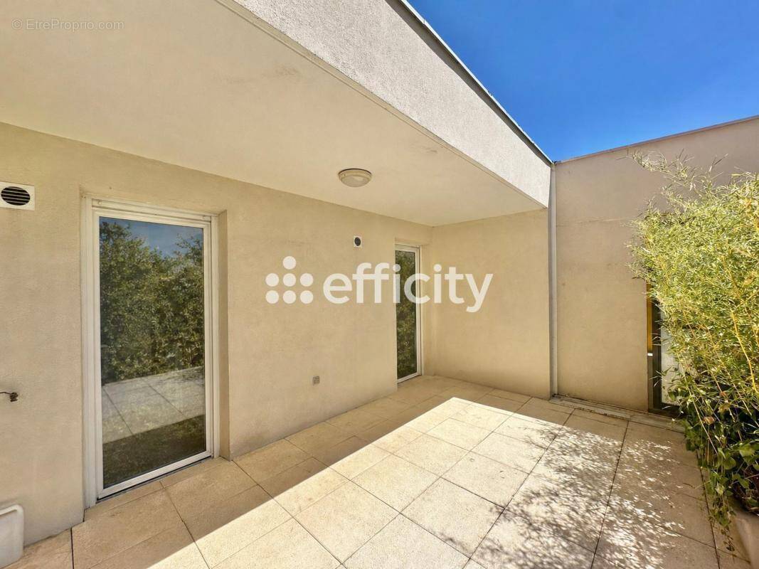 Appartement à JUVIGNAC