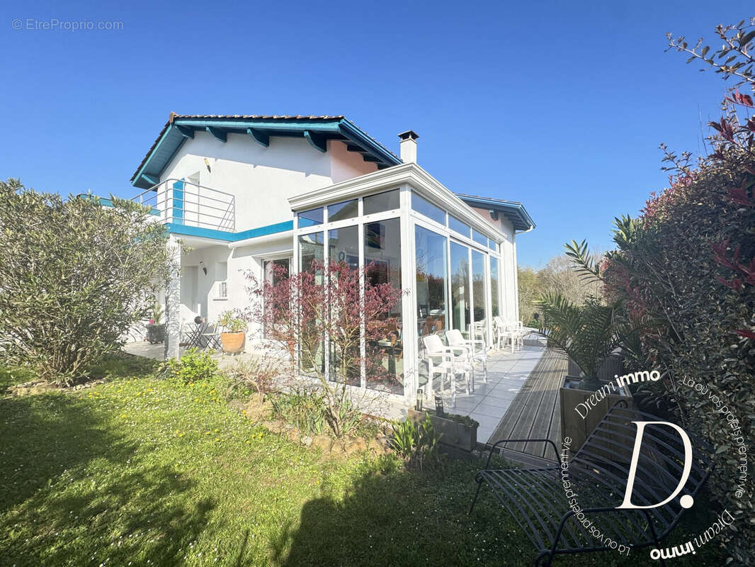 Maison à BASSUSSARRY