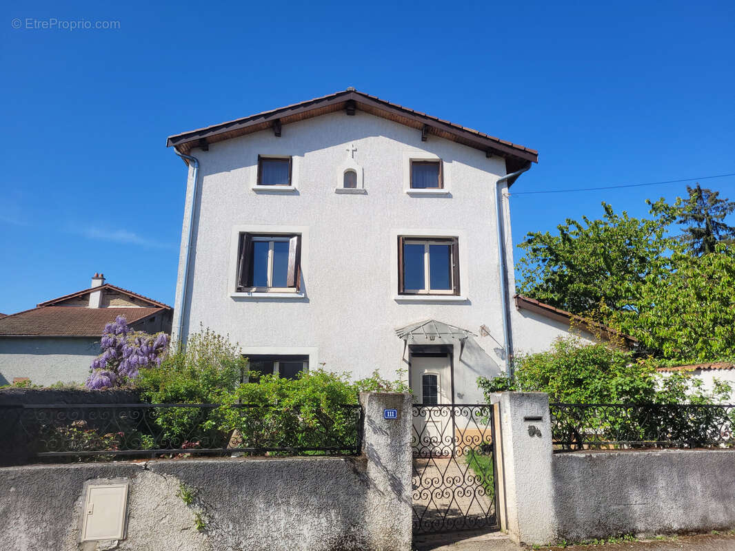 Maison à CHAUSSAN