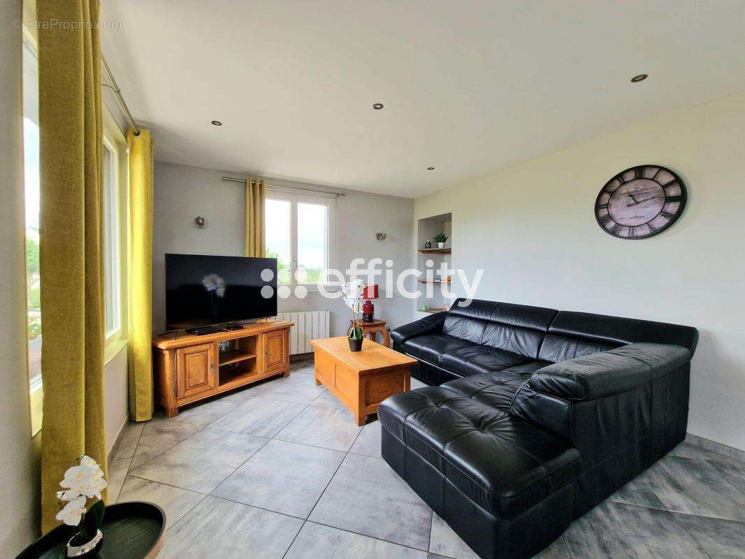 Maison à LA HAYE-DU-PUITS