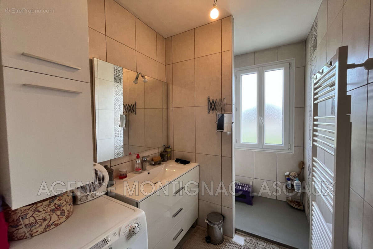 Maison 149 m² à Montignac  - photo 9