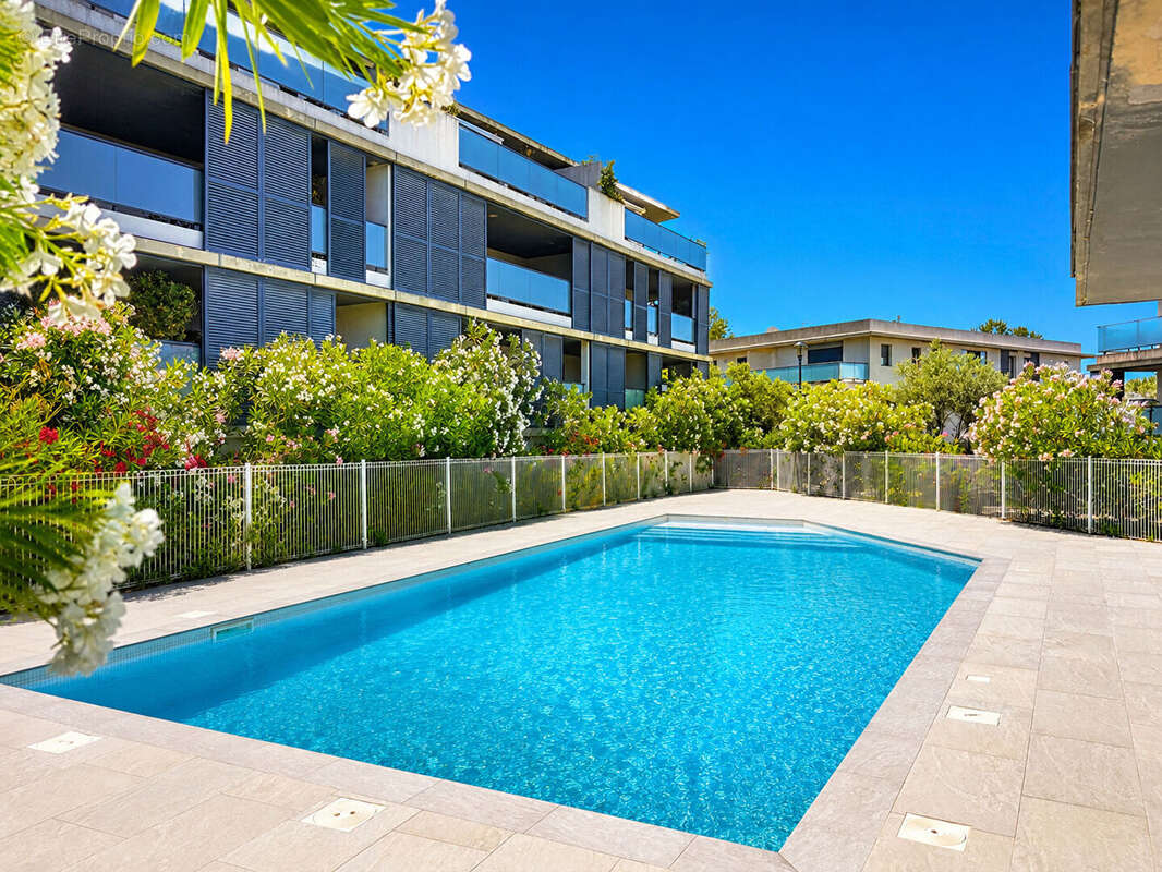 Appartement à LE CRES