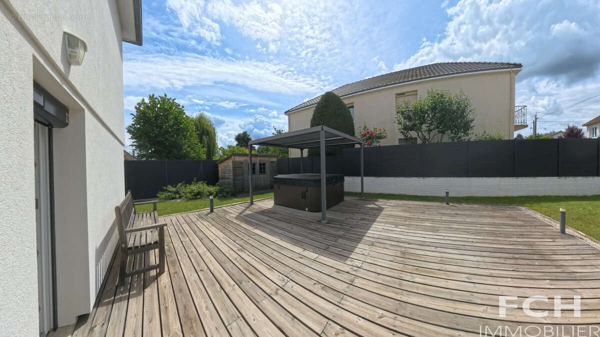 Maison à BELLERIVE-SUR-ALLIER