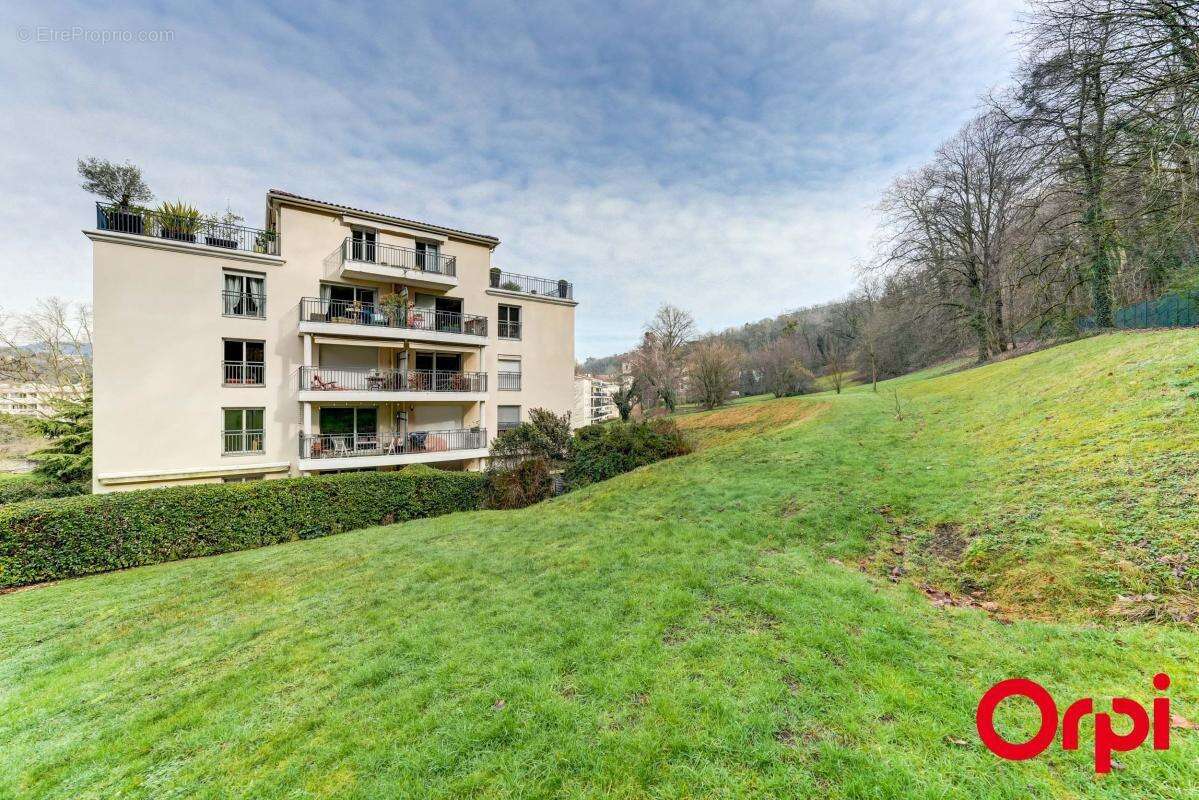 Appartement à CALUIRE-ET-CUIRE