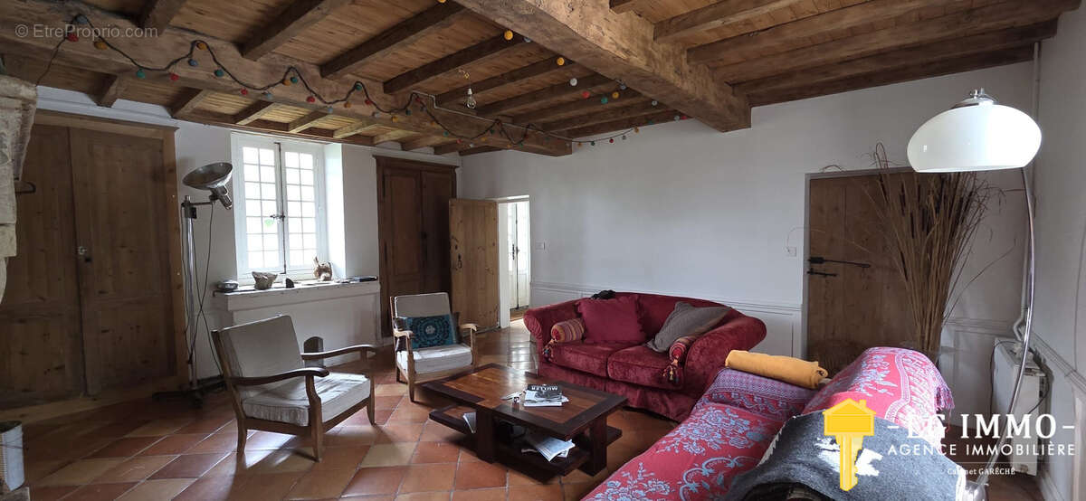 Maison à SAINT-FORT-SUR-GIRONDE