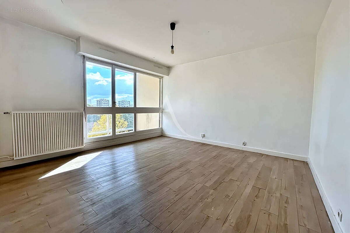 Appartement à IVRY-SUR-SEINE
