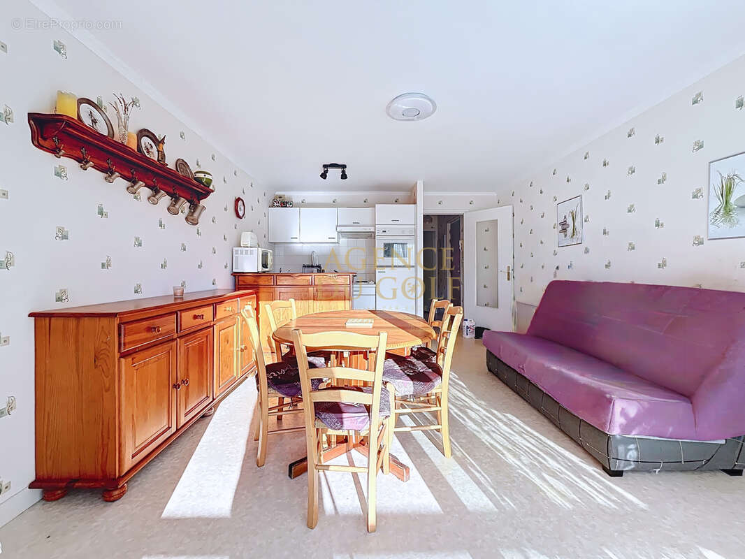 Appartement 2 pièces avec balcon à 500 m de la plage - photo 3