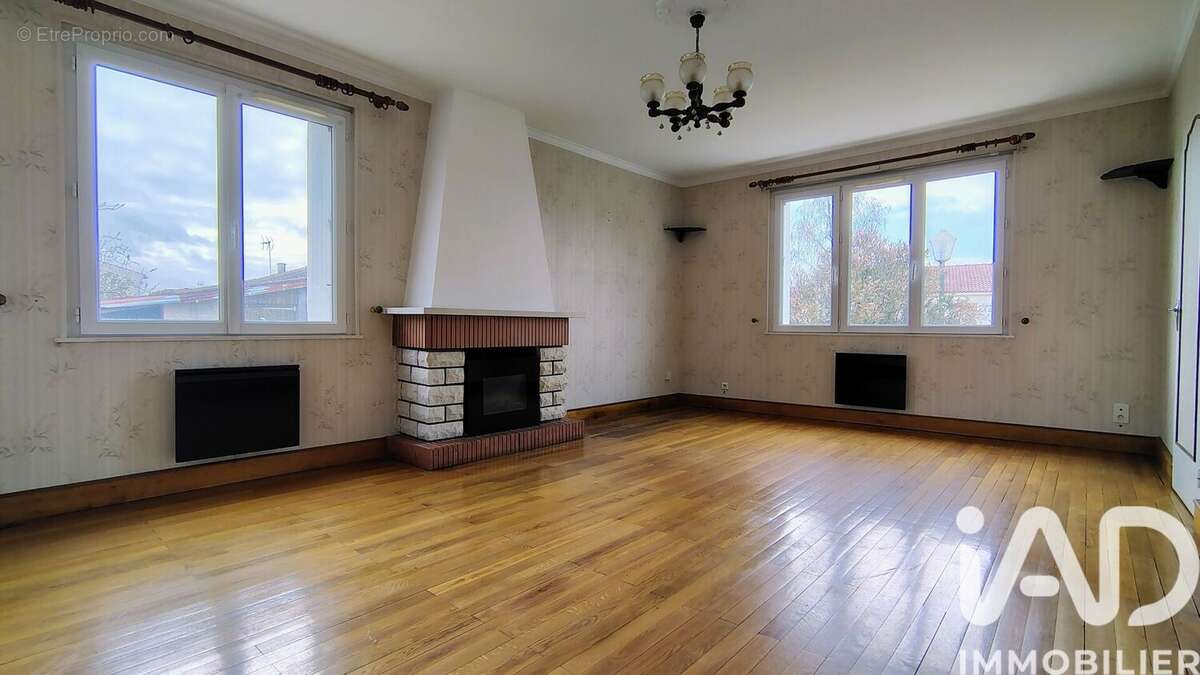 Photo 6 - Maison à SAINT-PIERRE-LE-VIEUX