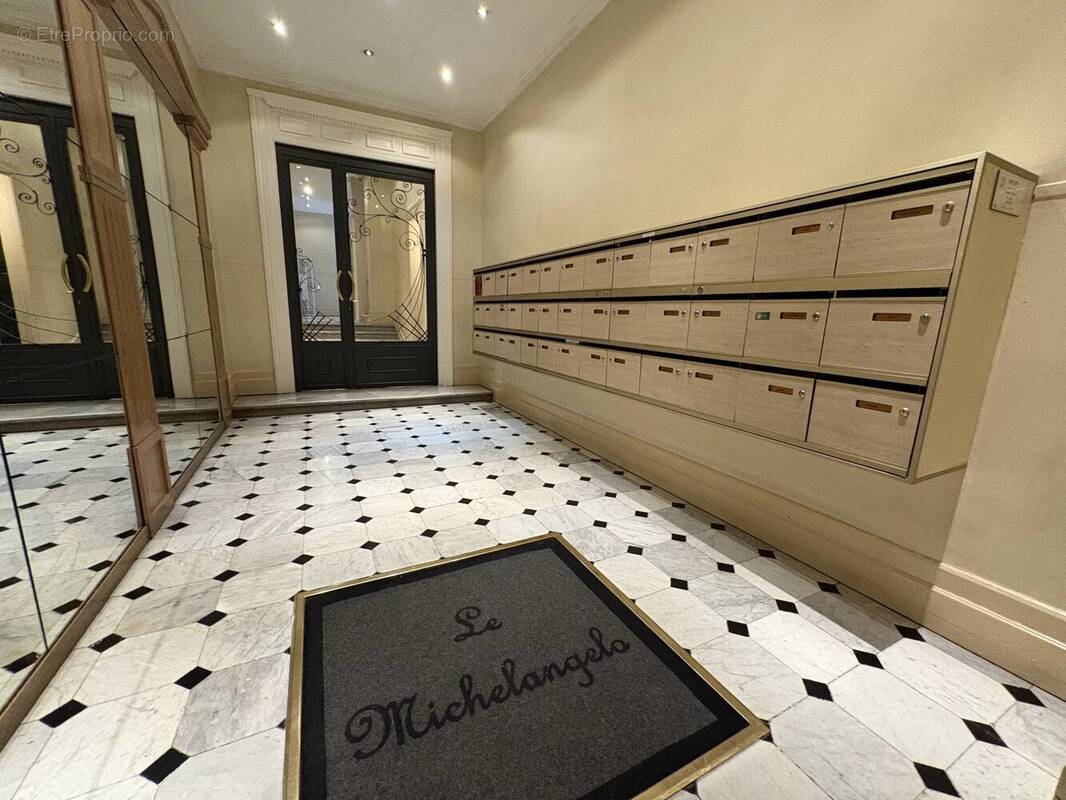 Appartement à NICE