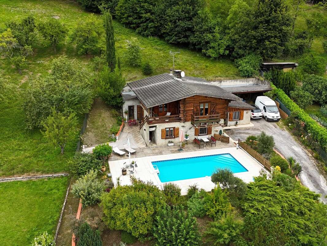 Spacieuse maison avec piscine et vue imprenable sur château de Montségur - photo 11